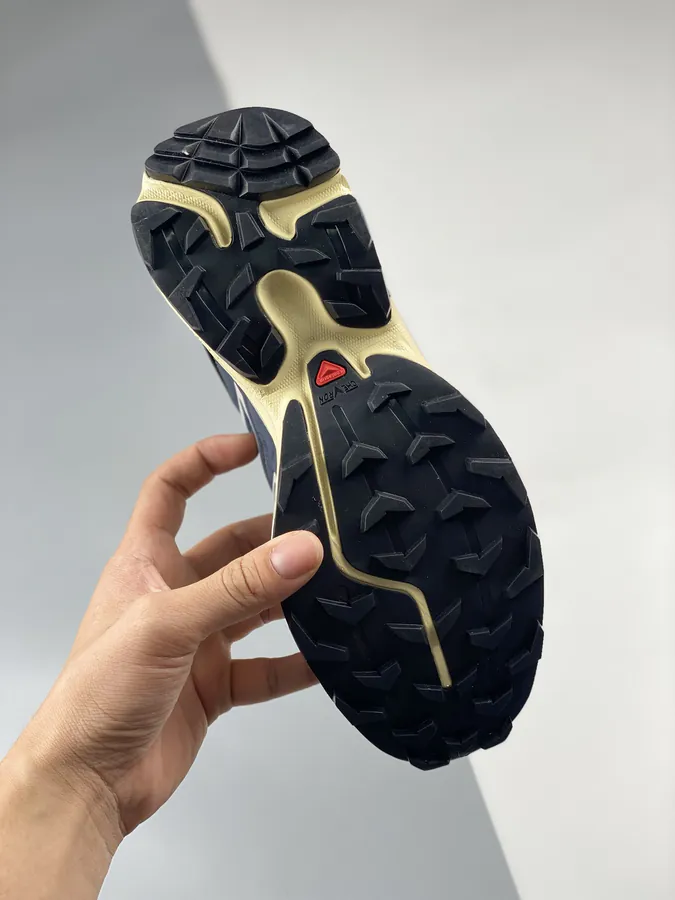 Salomon XA PRO XT 6 EXPANSE Outdoor Trail Running Shoes