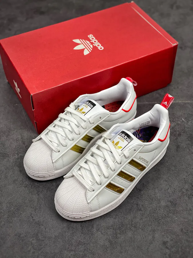 AD Superstar Bucket Shoe Classic and Versatile