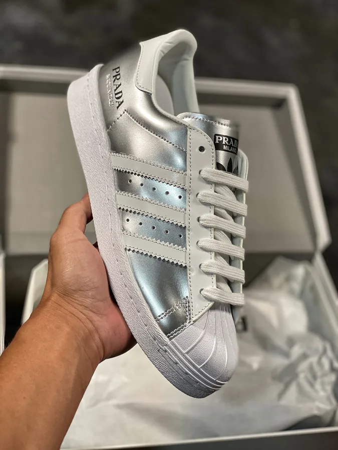 Italian Luxury Brand x Originals Superstar 80s WhiteBlack Shell Toe Classic Sneaker