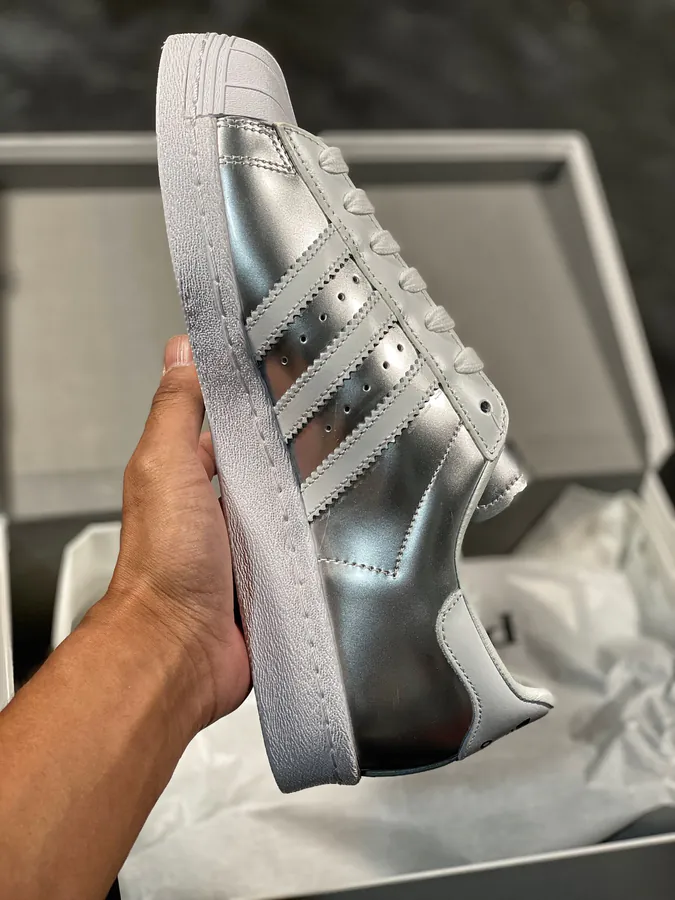 Italian Luxury Brand x Originals Superstar 80s WhiteBlack Shell Toe Classic Sneaker