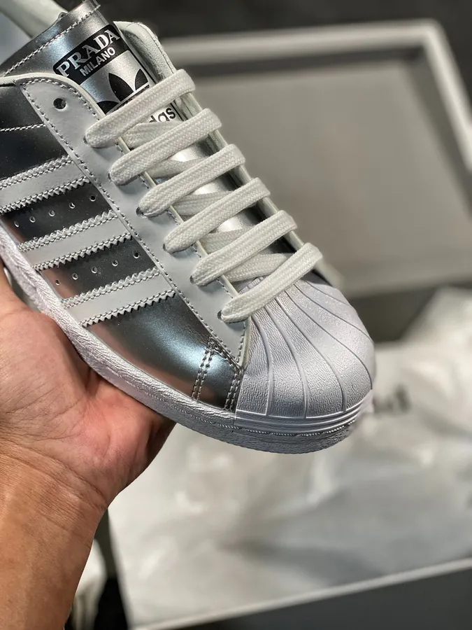Italian Luxury Brand x Originals Superstar 80s WhiteBlack Shell Toe Classic Sneaker
