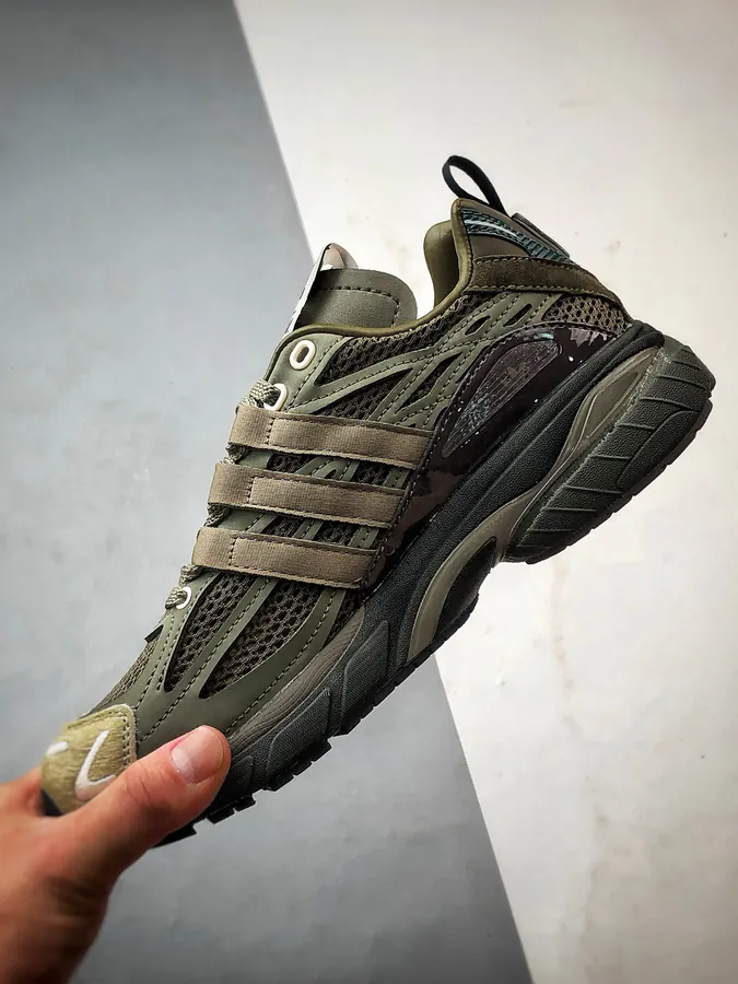 SFTM x AD Originals Adistar Cushion Retro Tech Sneaker