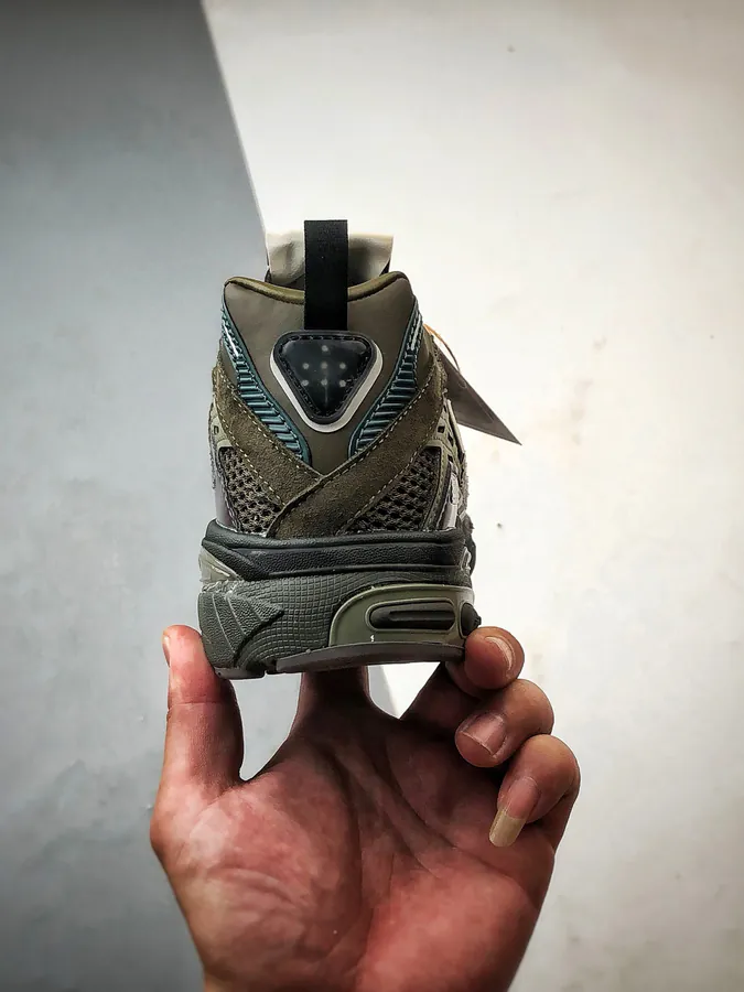 SFTM x AD Originals Adistar Cushion Retro Tech Sneaker