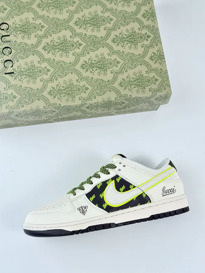 Nike SB Dunk Low x GUCCI White Green Starry