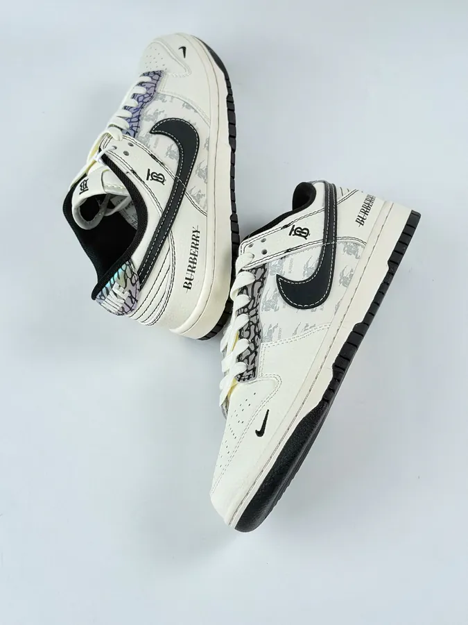 Nike SB Dunk Low x BURBERRY White Black Small Chevron
