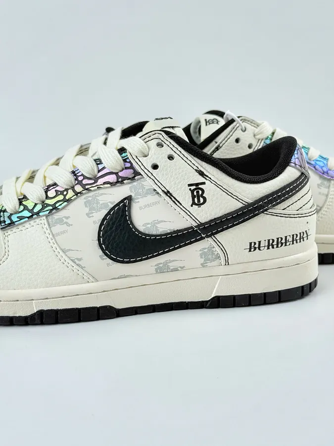 Nike SB Dunk Low x BURBERRY White Black Small Chevron
