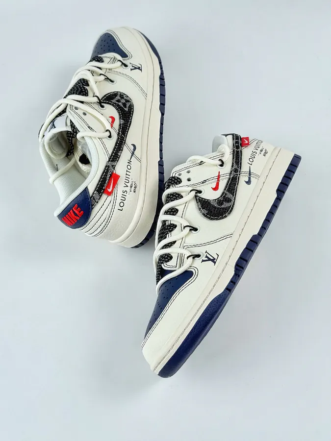 Nike SB Dunk Low x Louis Vuitton OG Edition