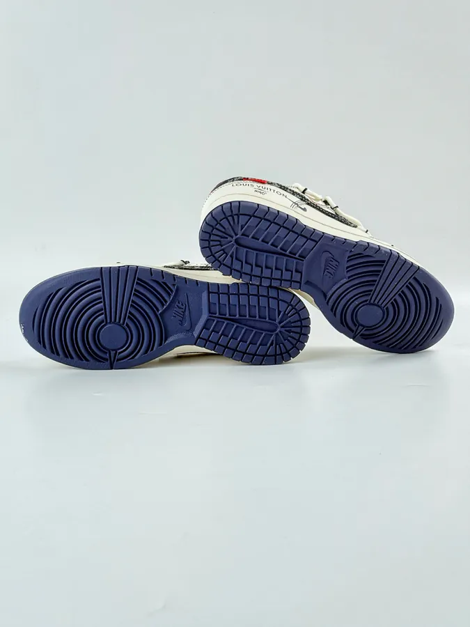 Nike SB Dunk Low x Louis Vuitton OG Edition