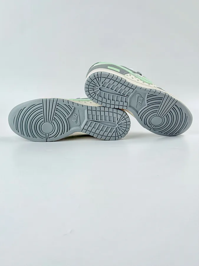 Nike SB Dunk Low x Superme x Louis Vuitton Grey White
