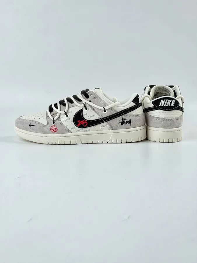 Nike SB Dunk Low x Stussy Grained Calfskin Bucket Bag