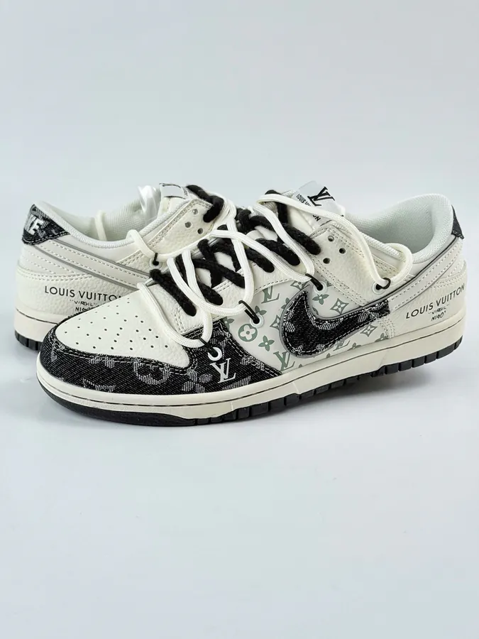 Nike SB Dunk Low x Louis Vuitton Black White Straps