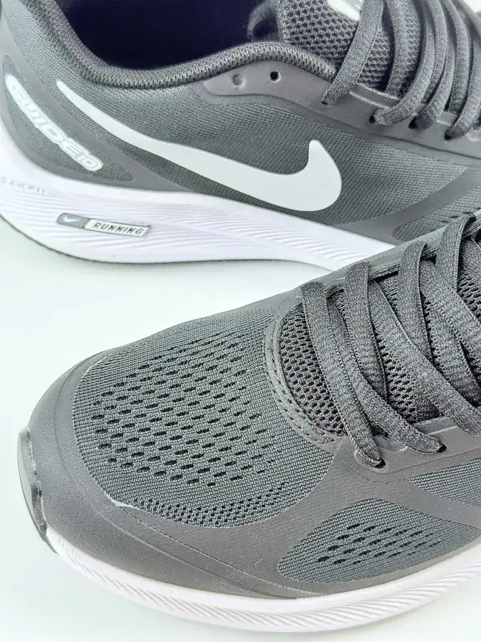 Nike Zoom WINFLO 7X 3M Lightweight Running Shoes