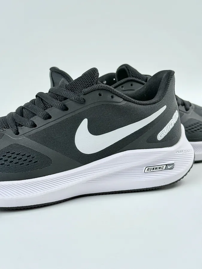 Nike Zoom WINFLO 7X 3M Lightweight Running Shoes