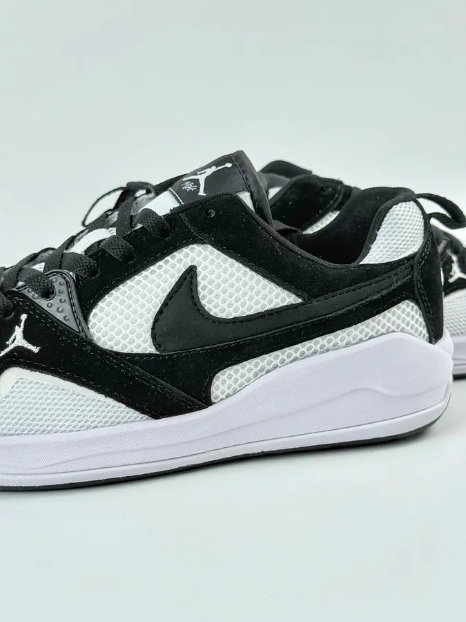 NK Air Jordan CMFT Era Retro Sneaker