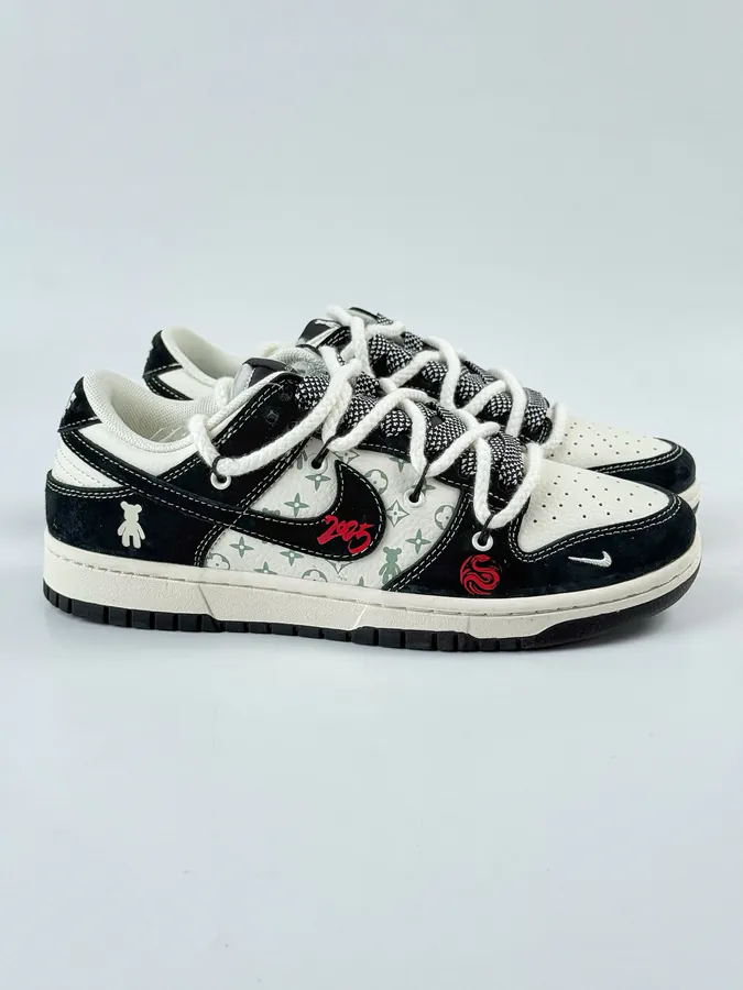 Nike SB Dunk Low x Stussy Black White Starry Hook Strap