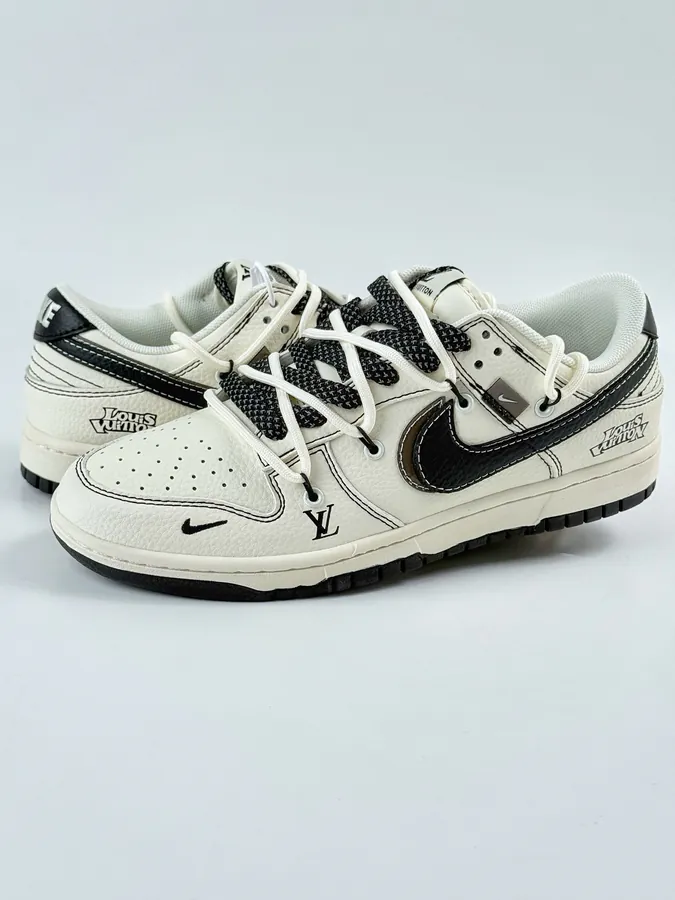 Nike SB Dunk Low x Louis Vuitton OG Edition