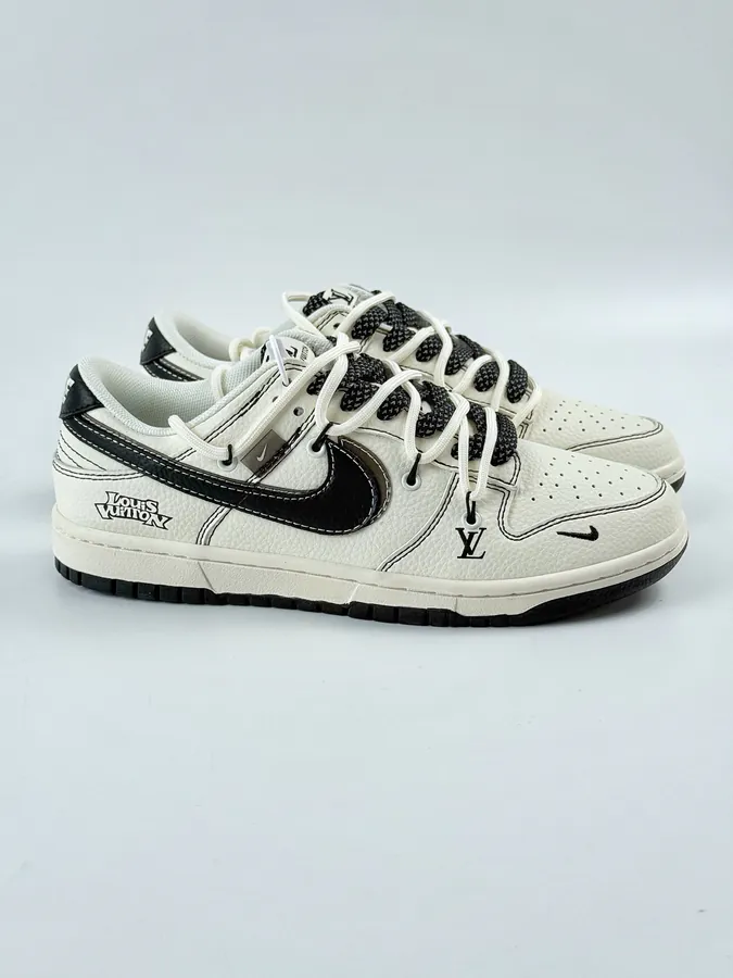 Nike SB Dunk Low x Louis Vuitton OG Edition