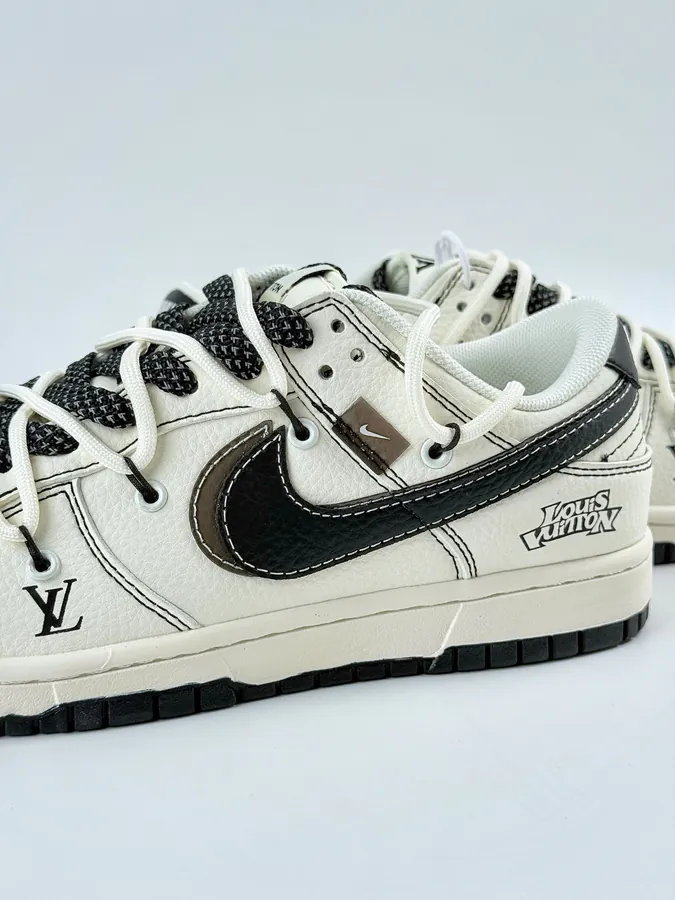 Nike SB Dunk Low x Louis Vuitton OG Edition