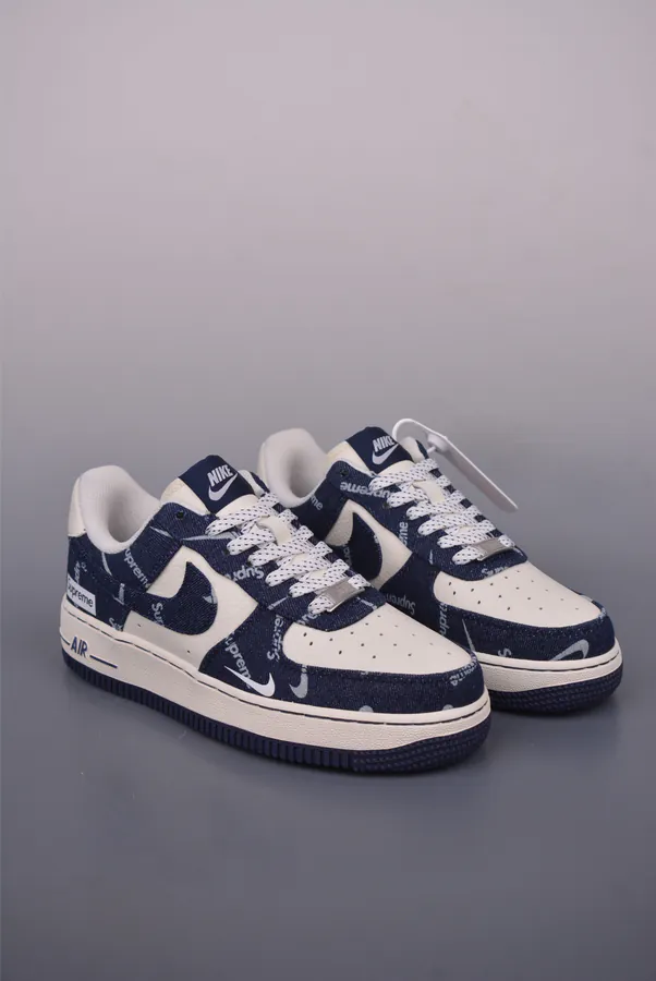Nike Air Force 1 Low Supreme Authentic Style, Original Box