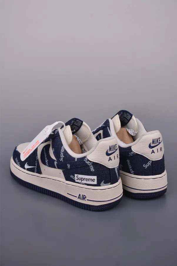 Nike Air Force 1 Low Supreme Authentic Style, Original Box