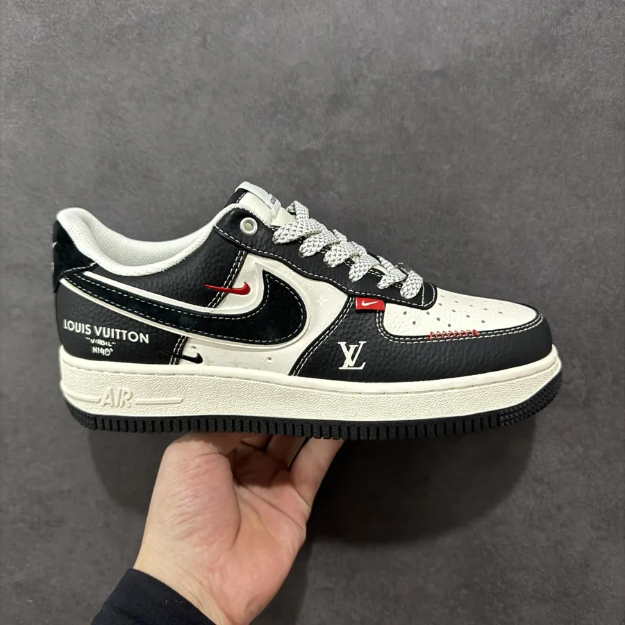 NK Air Force 107 Low Low Top Sneakers with Grained Calfskin