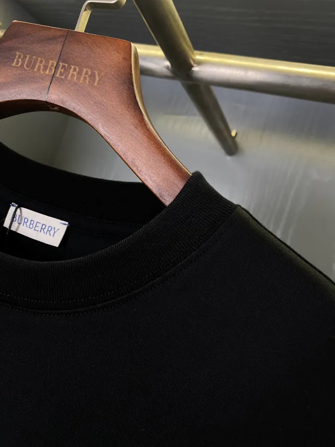 Burberry B Shape Shield Embroidery Round Neck Short Sleeve