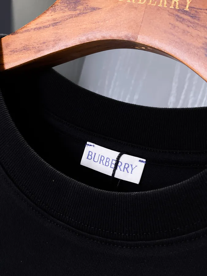 Burberry Logo Print Cotton T Shirt Classic Fit