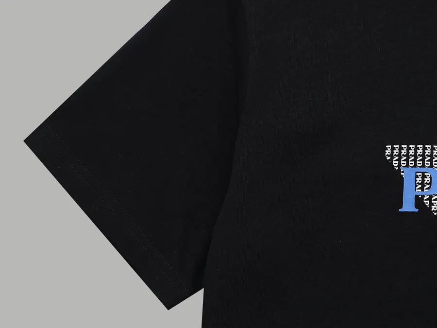 PRADA Triangle立体胶印工艺Short Sleeve