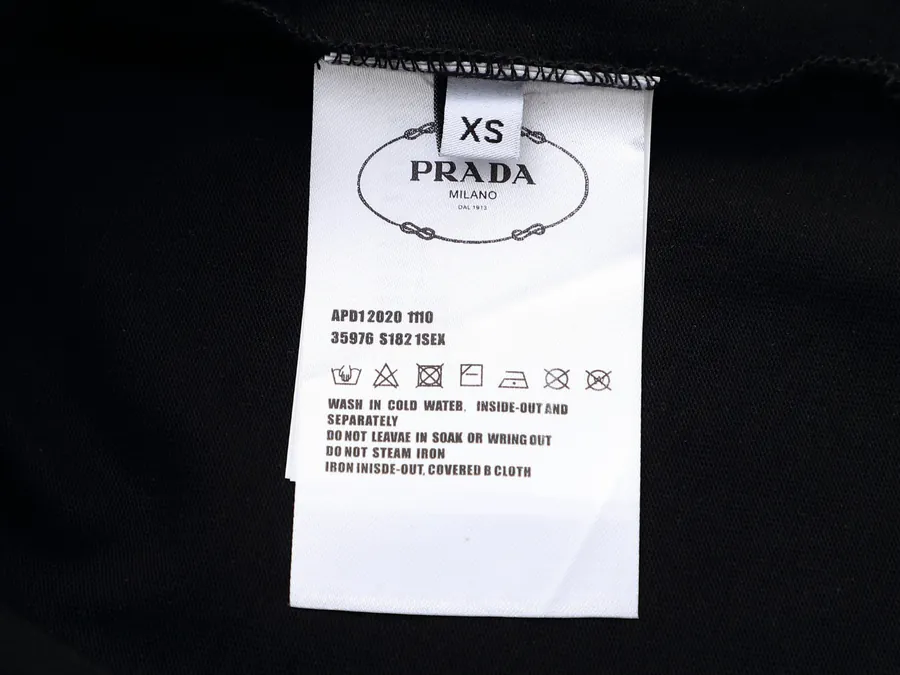 PRADA Triangle立体胶印工艺Short Sleeve