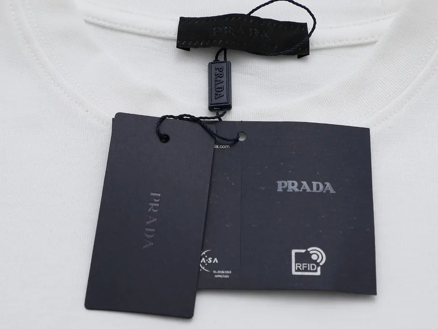 PRADA Triangle立体胶印工艺Short Sleeve