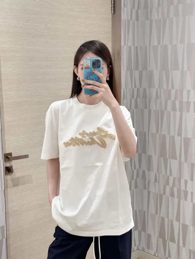 LOUIS VUITTON 25ss Artistic Letter Logo Embroidered T Shirt