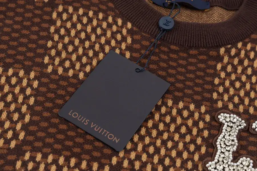 LOUIS VUITTON 菲董联名棋盘格纹水钻毛织短袖