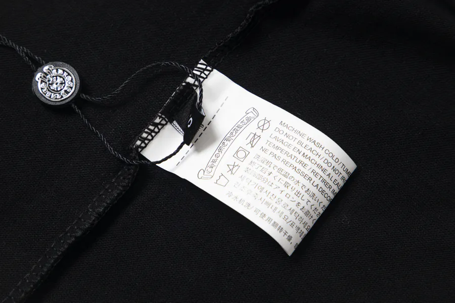 Come Hearts New Classic Logo Embellished T Shirt with Oversize Fit