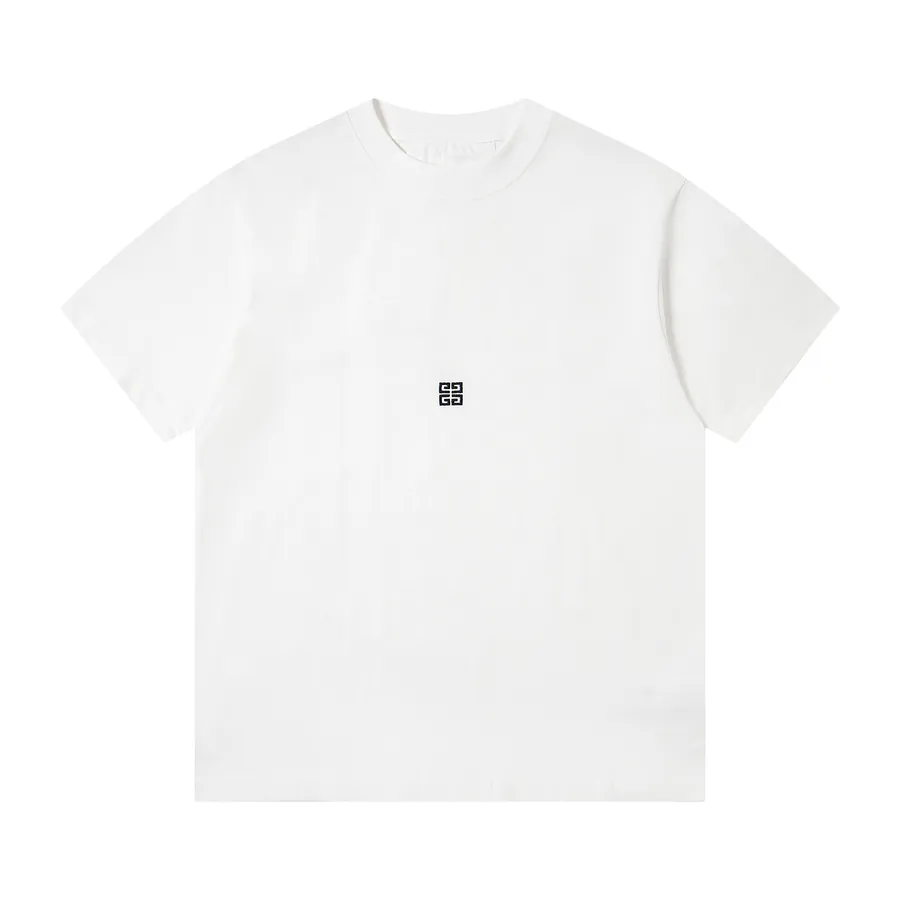 GIVENCHY New Classic Logo T Shirt with Oversize Fit