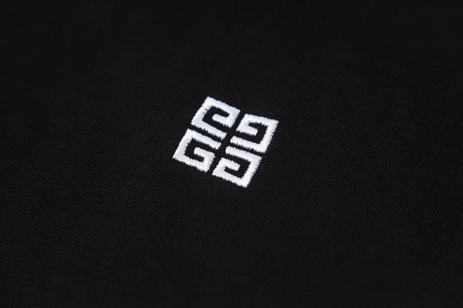 GIVENCHY New Logo Front T Shirt with Oversize Fit