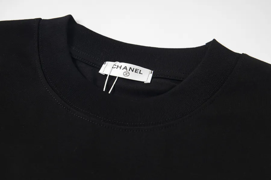 CHANEL New Letter Graffiti Print Oversized Loose Fit T Shirt
