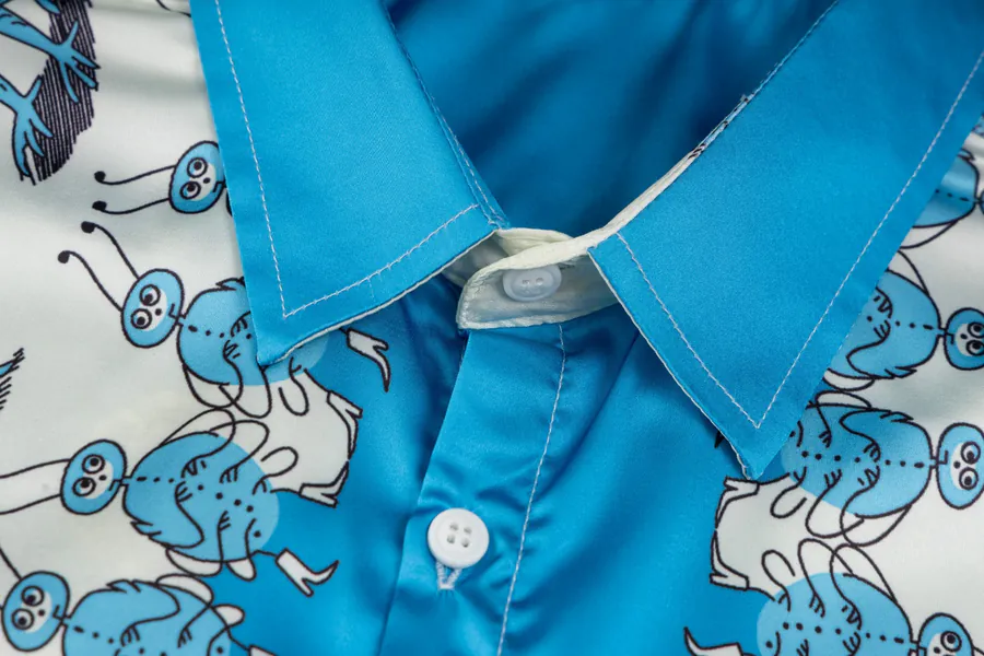 GUC辰星专供 Asymmetrical Silk Shirt