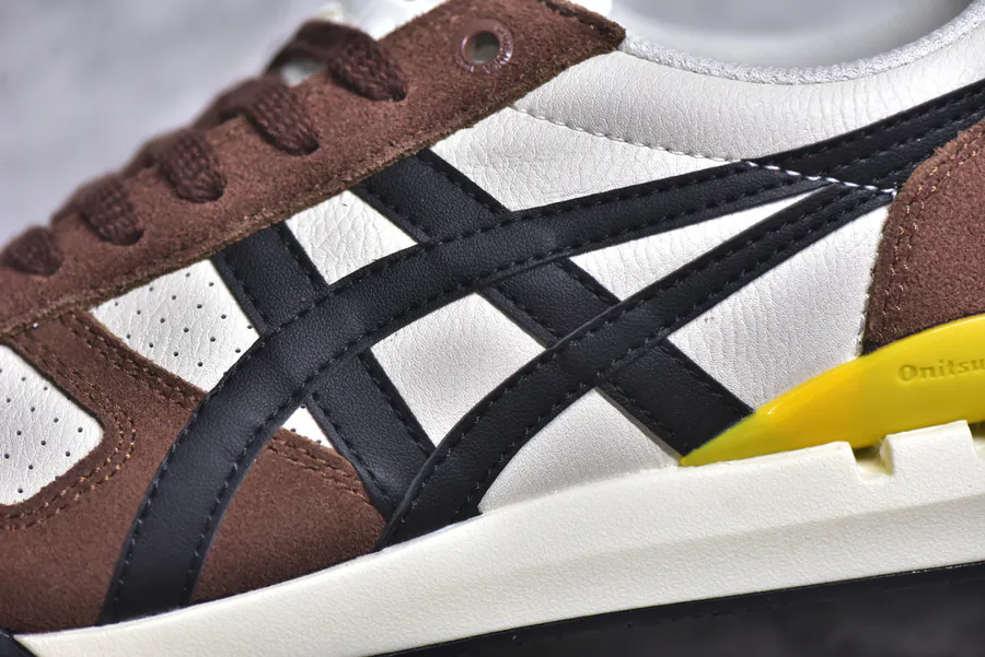 Asics Onitsuka Tiger Ultimate 81 EX Retro Style Leather Sneaker