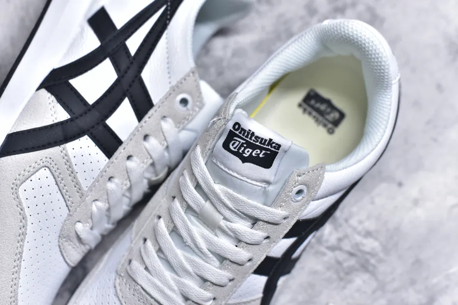 Asics Onitsuka Tiger Ultimate 81 EX Retro Style Leather Sneaker
