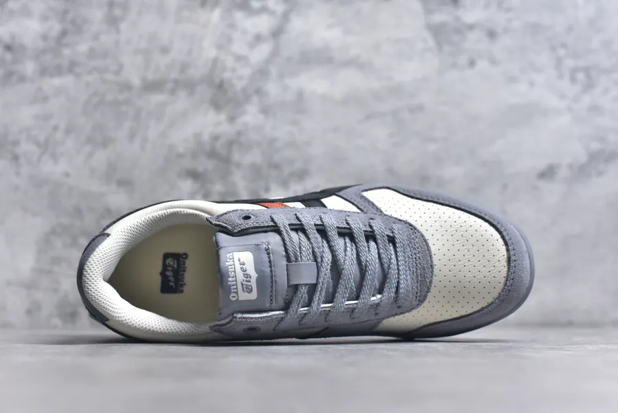 Asics Onitsuka Tiger Ultimate 81 EX Retro Style Leather Sneaker