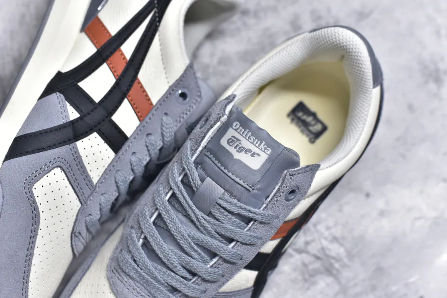 Asics Onitsuka Tiger Ultimate 81 EX Retro Style Leather Sneaker