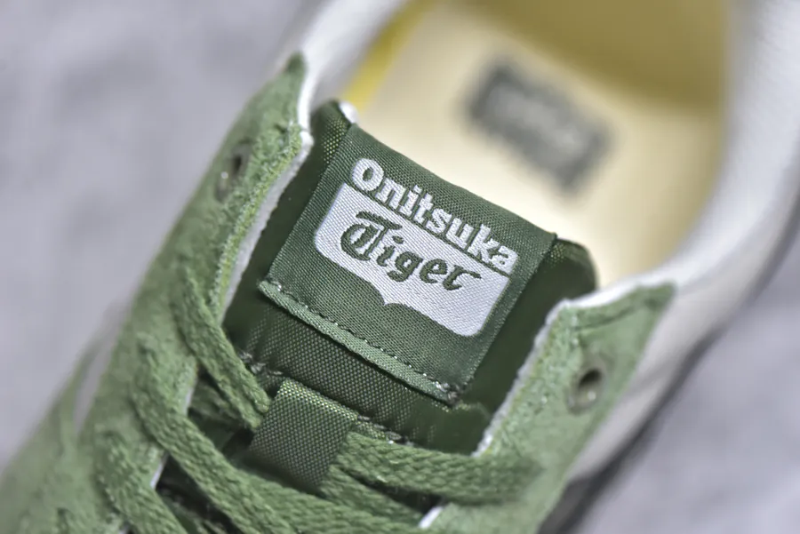 Asics Onitsuka Tiger Ultimate 81 EX Retro Style Leather Sneaker