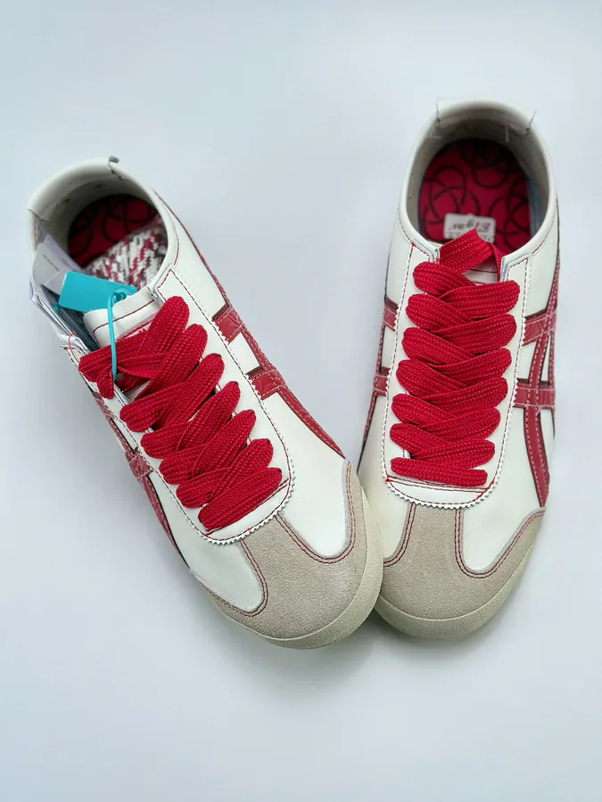 Onitsuka Tiger Mexico 66® Paraty Classic Training Shoe