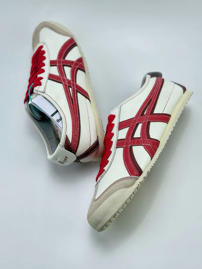 Onitsuka Tiger Mexico 66® Paraty Classic Training Shoe