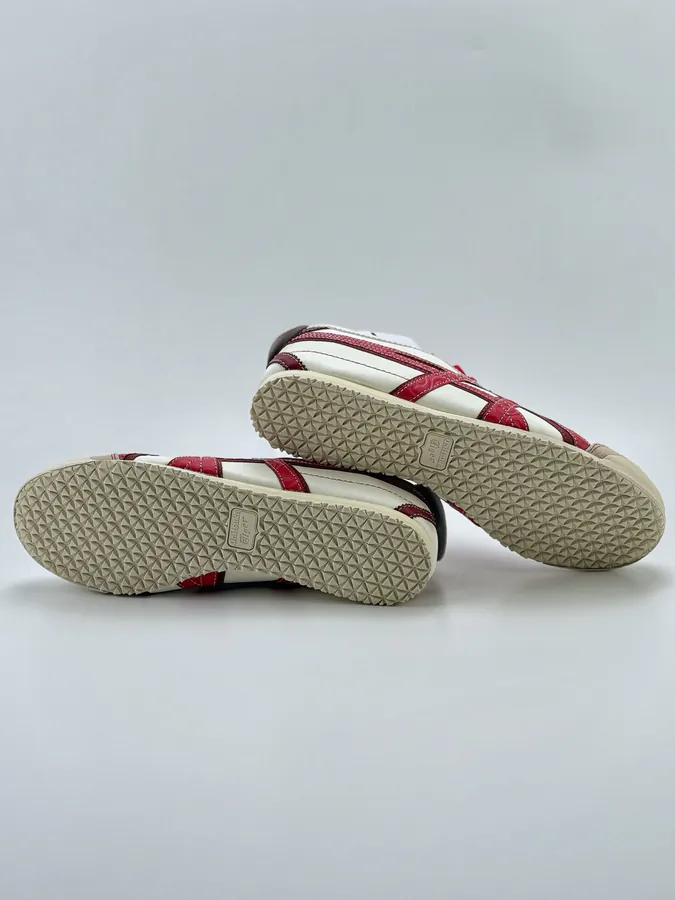 Onitsuka Tiger Mexico 66® Paraty Classic Training Shoe