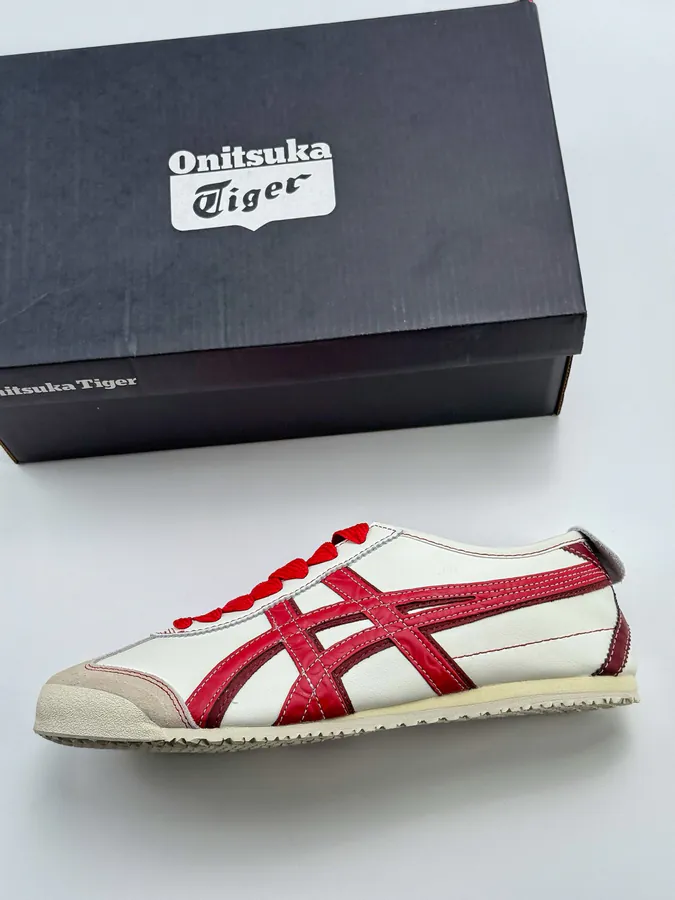 Onitsuka Tiger Mexico 66® Paraty Classic Training Shoe