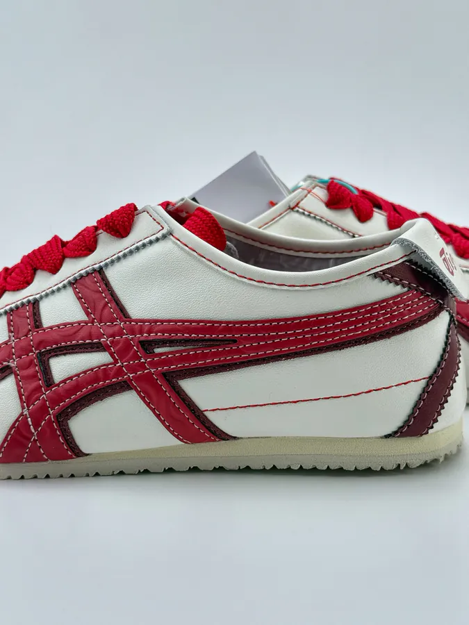 Onitsuka Tiger Mexico 66® Paraty Classic Training Shoe
