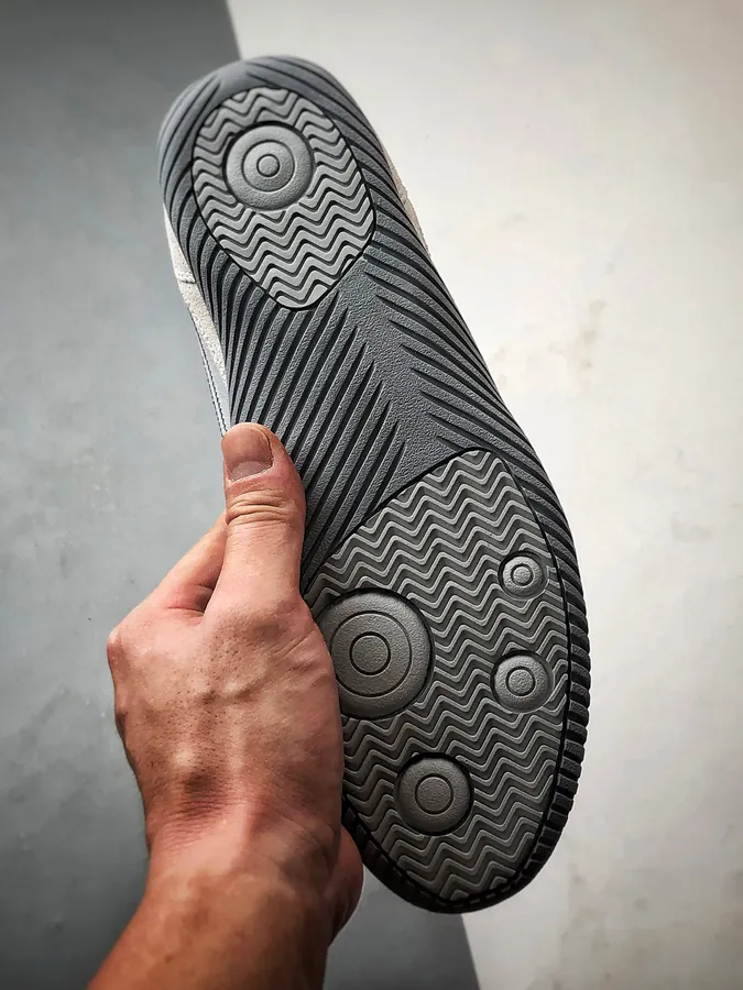 Onitsuka Tiger Sclaw Grey Sneaker