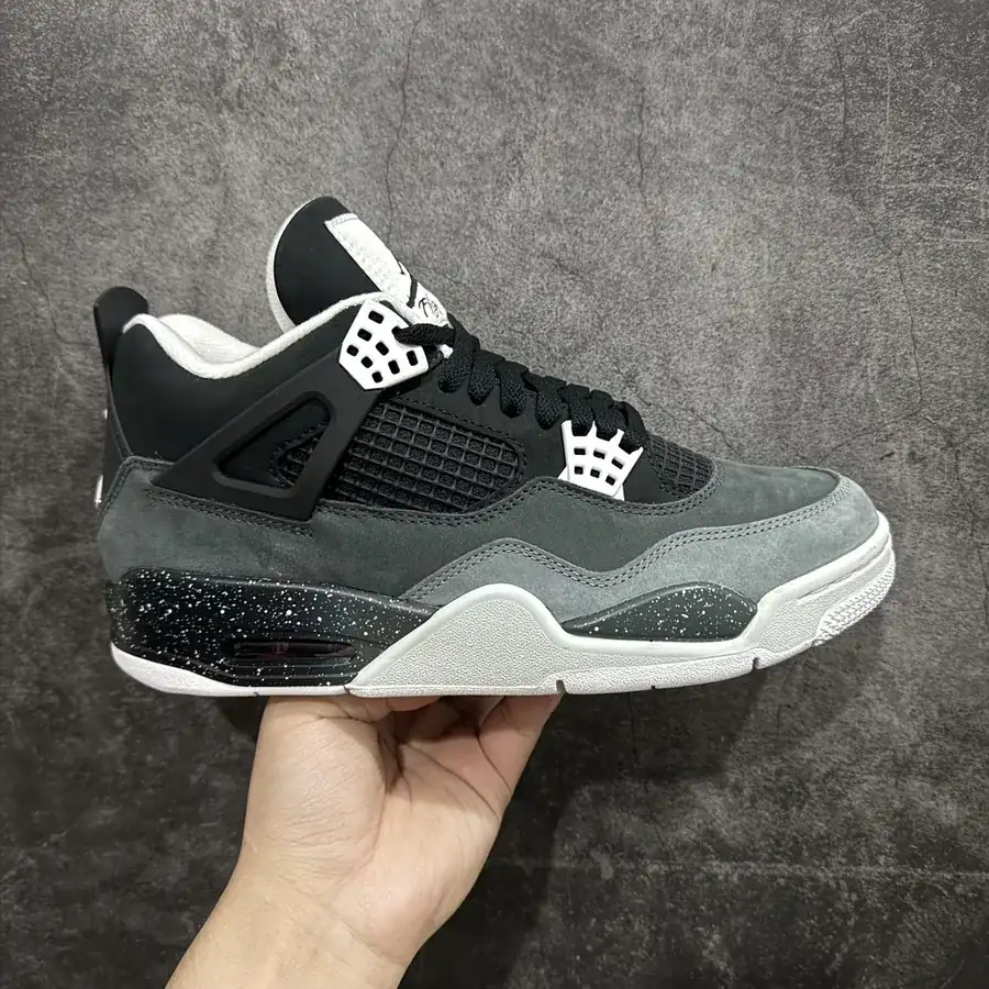 Air Jordan 4 Fear Set 2024 Version