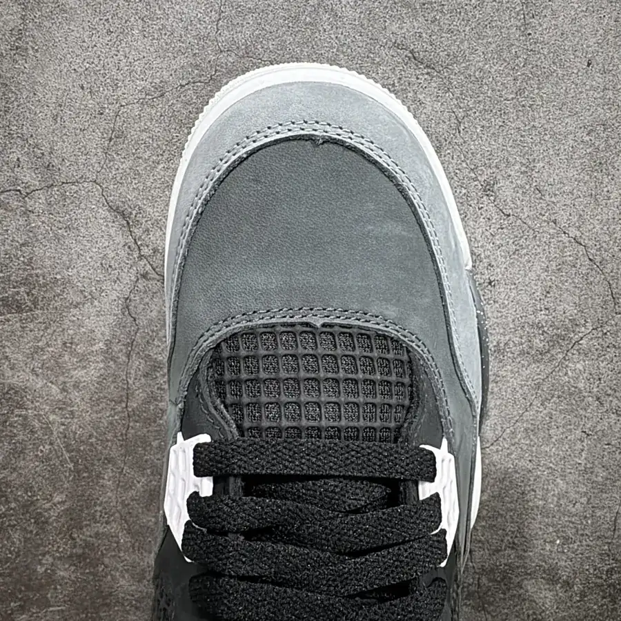 Air Jordan 4 Fear Set 2024 Version